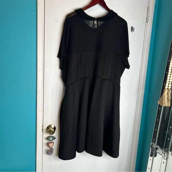 Hot topic plus size Black Collar Dress mesh sleeves - Picture 9 of 10